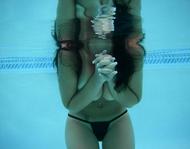 Sexy Teenager Underwater Boobs - pics 11