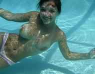 Sexy Teenager Underwater Boobs - pics 13