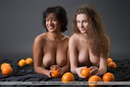 Busty Susann and Dasari Orange - pics 09