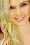 Sexy Blonde Lynn Kross Casting - pics 01
