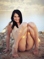 Smiley Hottie Open Pussy Pics - pics 05