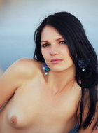 Smiley Hottie Open Pussy Pics - pics 09