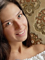 Natural Busty Teen Playing Mohawk - pics 01