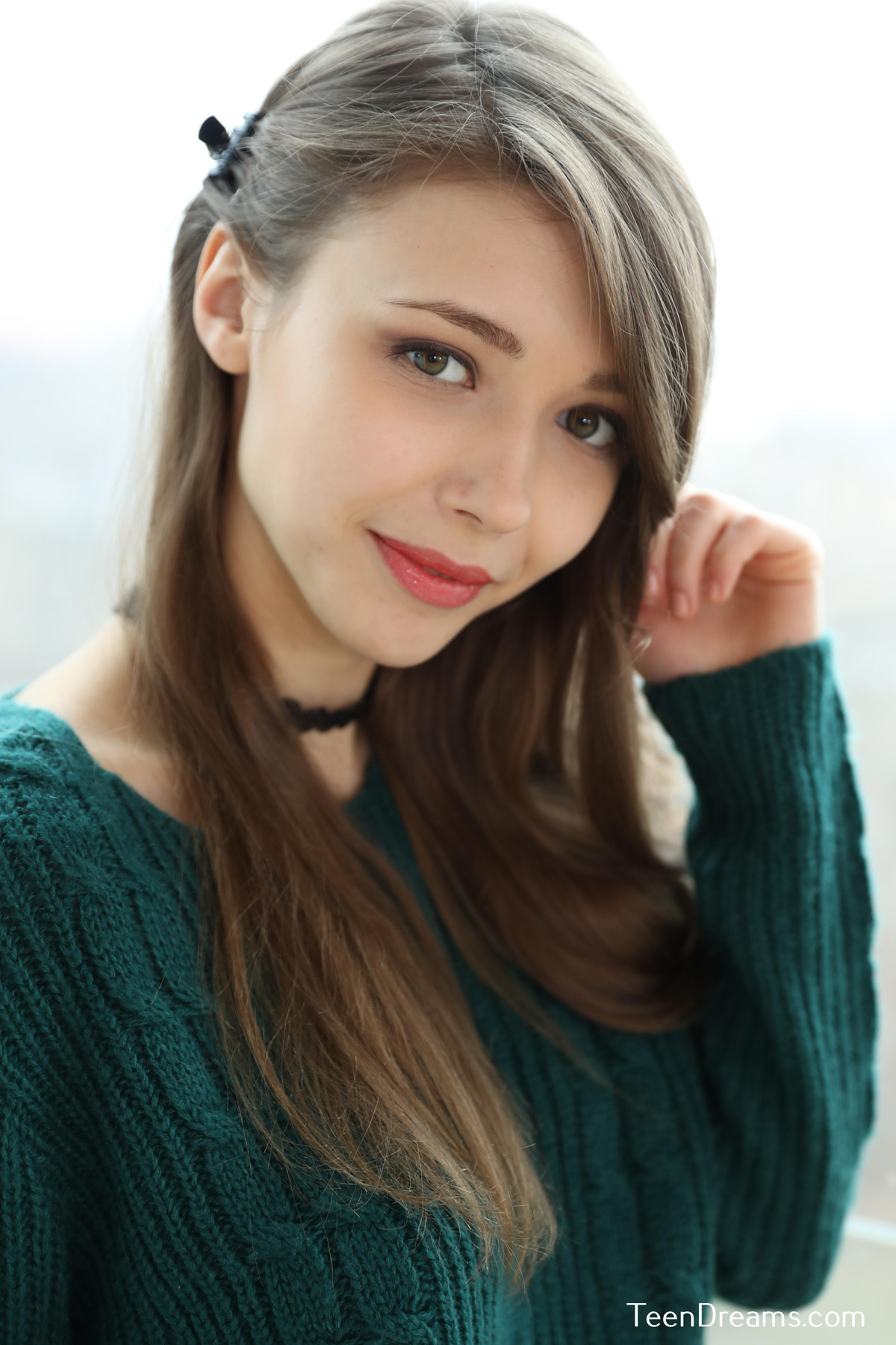 Mila Azul - Mini Skirt and Sweater - picture 00