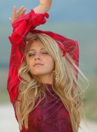 Natural Busty Teen Seaside Nudity - pics 05