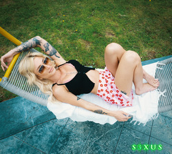 The Glitch: Kathryn Mae Hardcore - pics 00