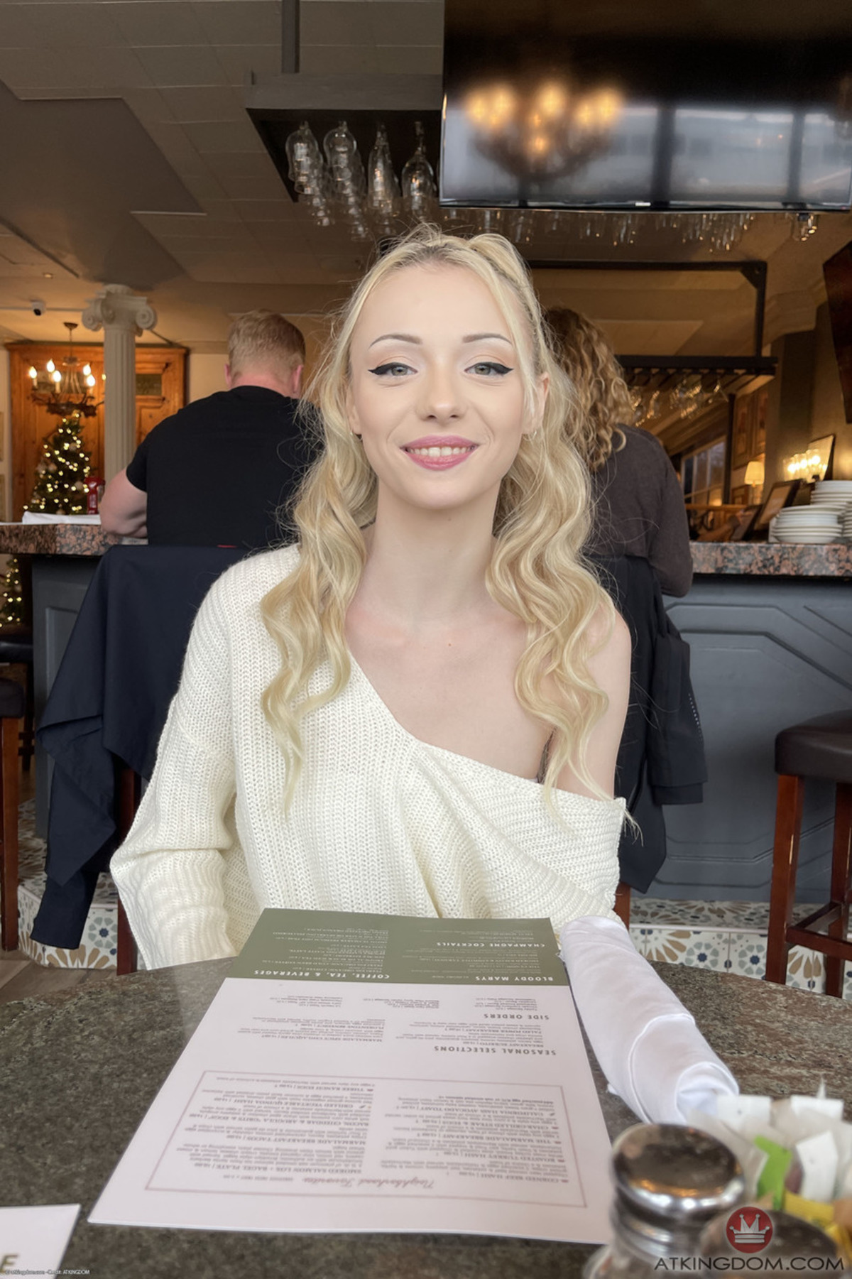 Cecelia Taylor - Posing & Date BTS - picture 17