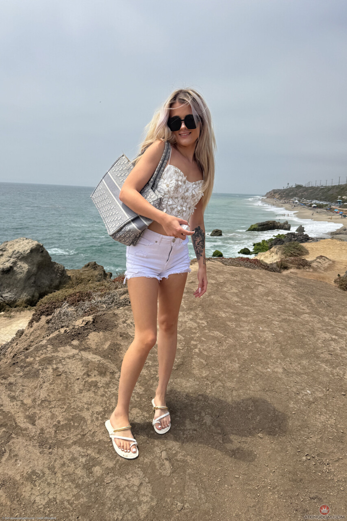 Date & Spreads - Nicole Nichols BTS - picture 16
