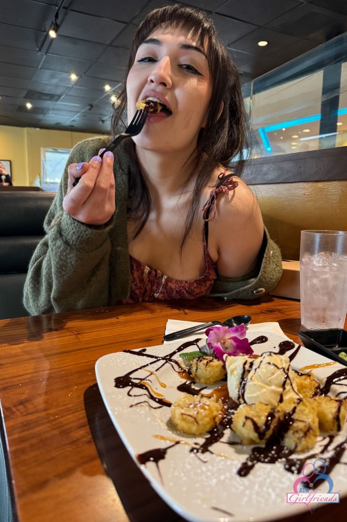 Hairy Amateur Girlfriend - Zoey Jpeg  - picture 17