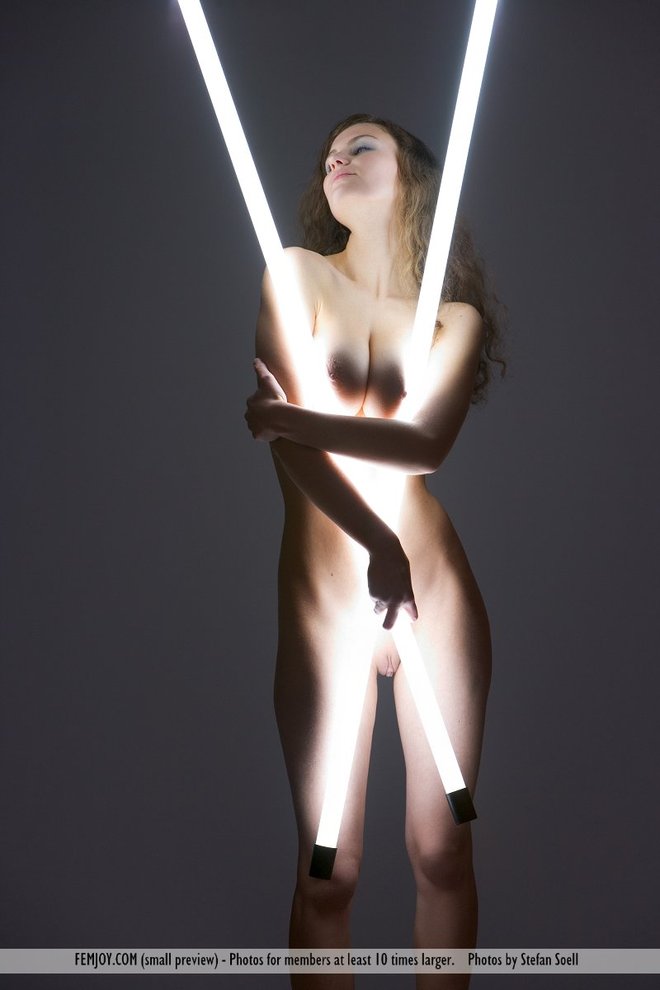 Susann Sexy Body Neon Lights - picture 04