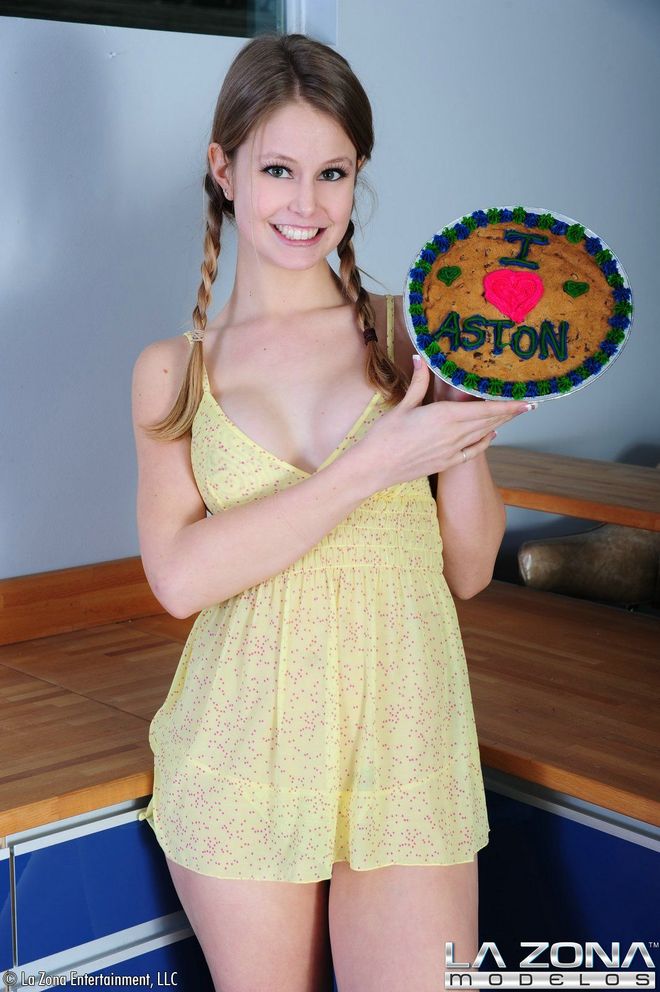 Pigtailed Busty Teen Aston Cake - picture 01