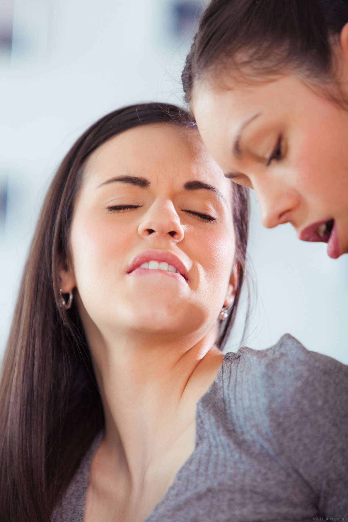 Arwen Gold and Nekane Lesbian Sex - picture 11