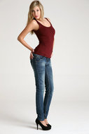 Beautiful Angel in Skiny Jeans - pics 05
