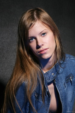 Slender Girl Renata A - Denim Fetish - pics 07