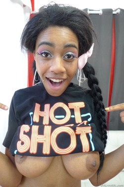 Social Media Sluts - Brittney White - pics 05