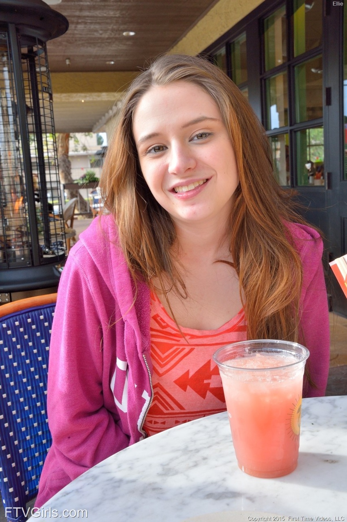 Elektra Rose an American Redhead - picture 00