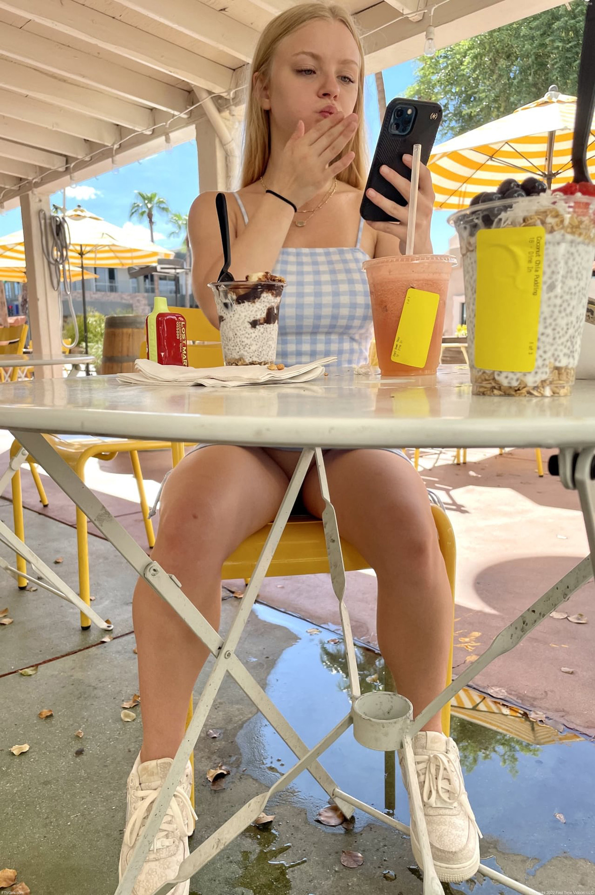 Kylie Shay - Nice Big Tits in Public - picture 15