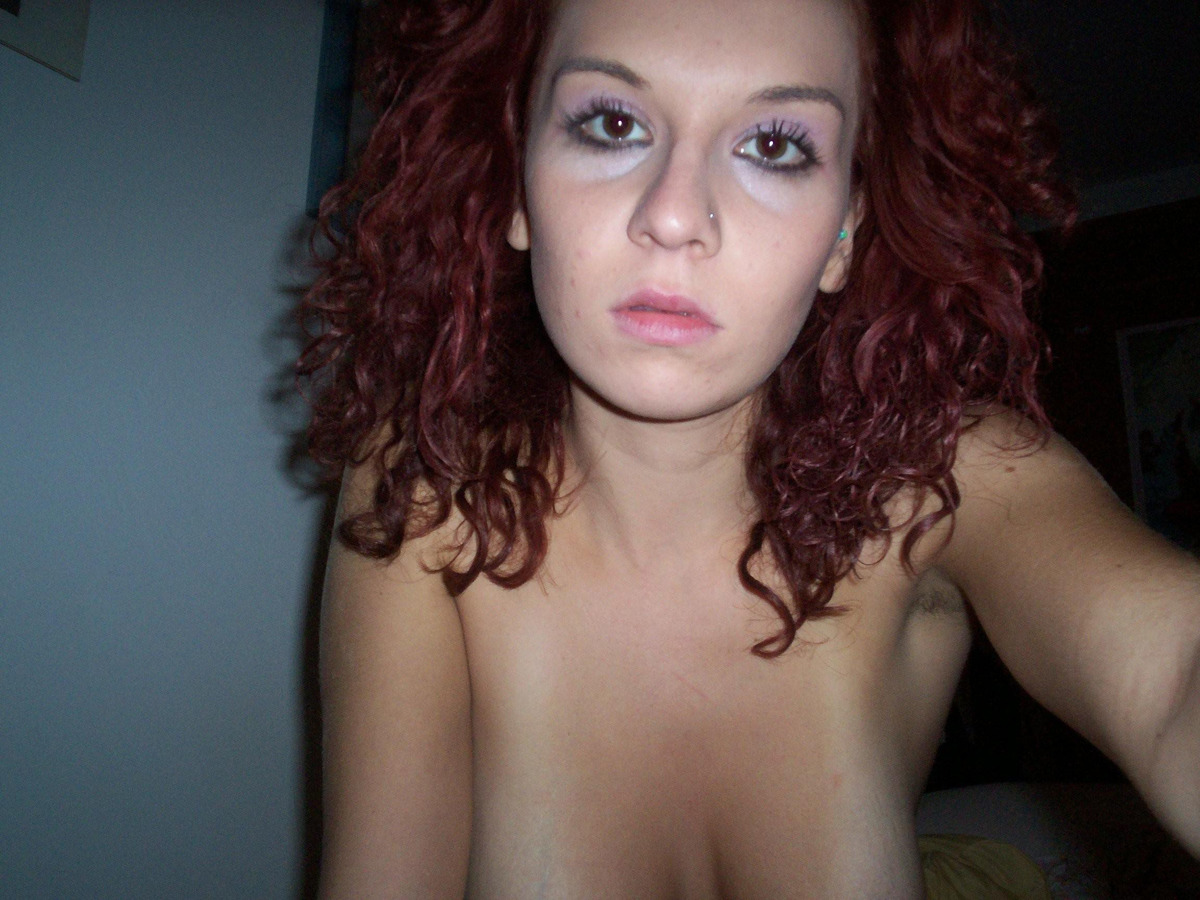 Curly Redhead Amateur Big Boobs - picture 03