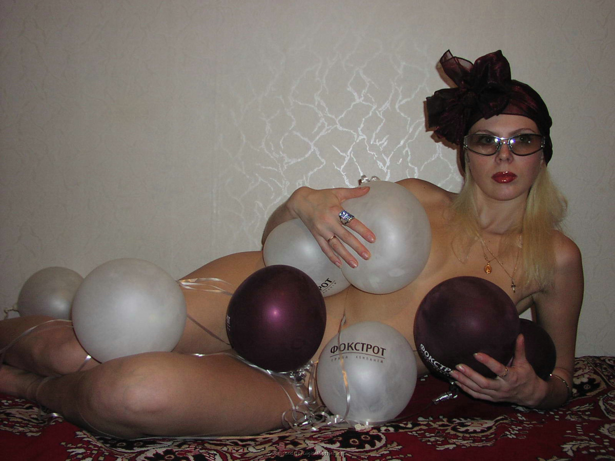 Amateur Platinum Blonde Russian - picture 08