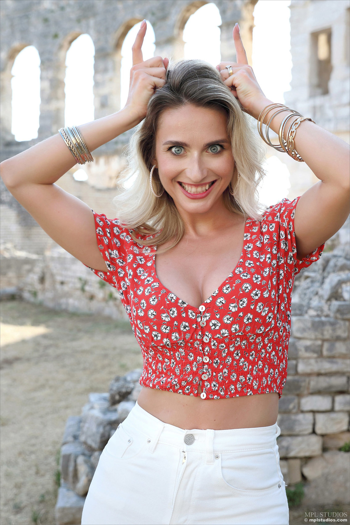 Cara Mell in Postcard from Pula - picture 06