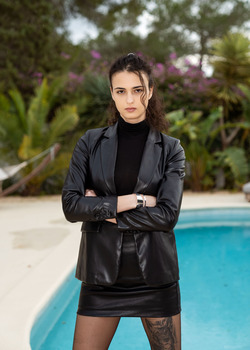 Betzz, Charlotte Gray - Spring Affair 1 - pics 03