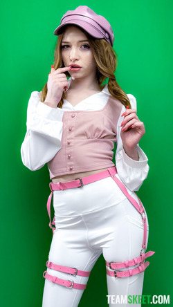 Sexy Myra Moans in Cosplay Porn - pics 00