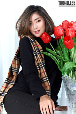 Gorgeous Asian Apple - The New Scarf - pics 02