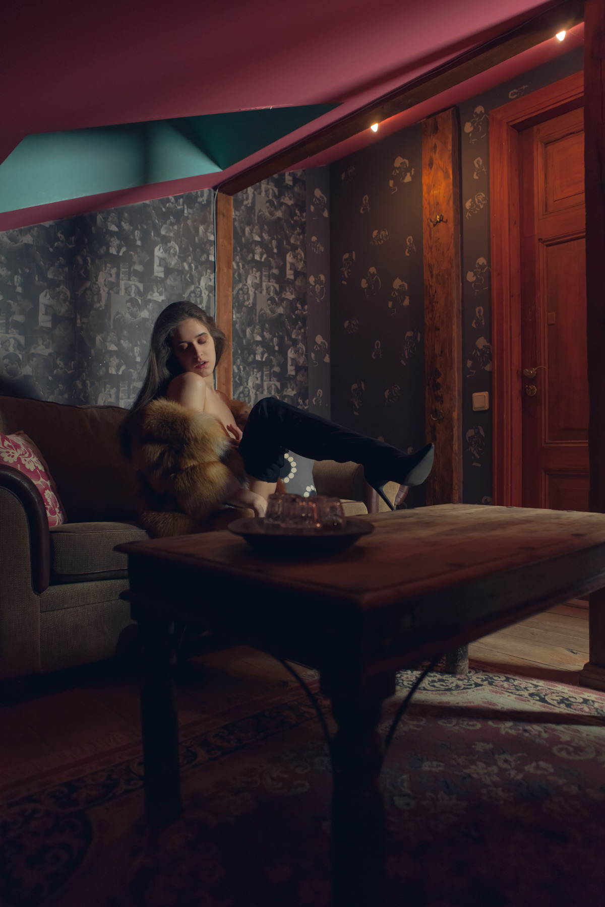 Emily J in Fur and Boots - Mirror 1 - picture 01