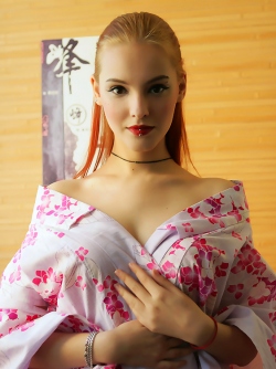 Beautiful Dream Babe with Piercings Kira W Strips out her Kimono