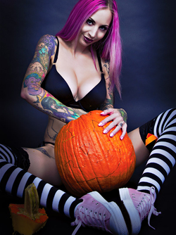 GothicSluts: Brandie Graves Does a Deadly Hot Pumpkin Carving