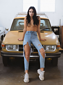 Stunning Brunette in Ripped Jeans - Sarah Mollica in Auto Body