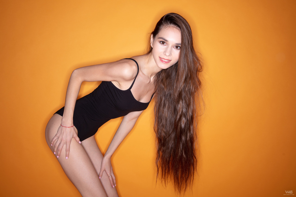 Slim Babe Leona Mia - Yellow Star - picture 01